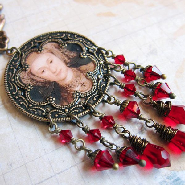 ANNE OF CLEVES Tudor Medallion Necklace For Cheap